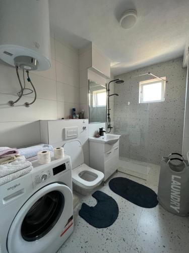 Ένα μπάνιο στο Icon Apartment