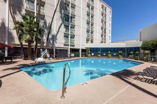 Hilton Garden Inn Phoenix Midtown Image