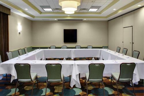 Kawasan bisnes dan/atau bilik persidangan di Hilton Garden Inn Richmond Airport