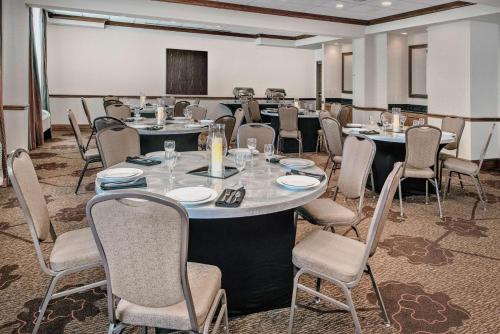 Бизнес-центр и/или конференц-зал в Hilton Garden Inn San Antonio Airport