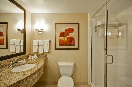 Koupelna v ubytování Hilton Garden Inn Tampa Riverview Brandon