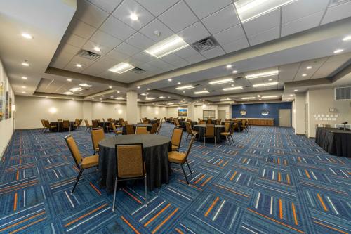 a conference room with a table and chairs in it at Hampton Inn Winchester in Winchester