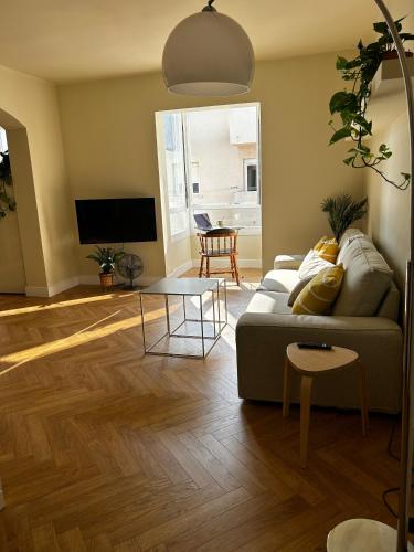 Apartamento Reformado de lujo en Playa Lances