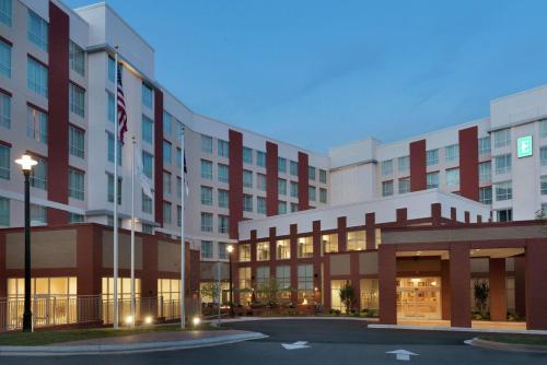 Embassy Suites Charlotte/Ayrsley Image