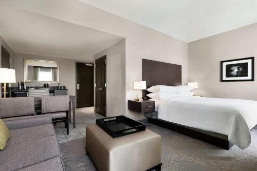 Embassy Suites Charlotte/Ayrsley Image