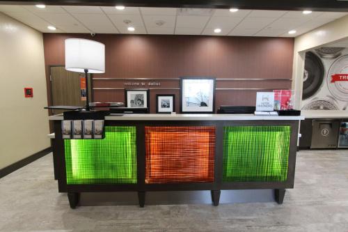 Hampton Inn & Suites Dallas Market Center Image