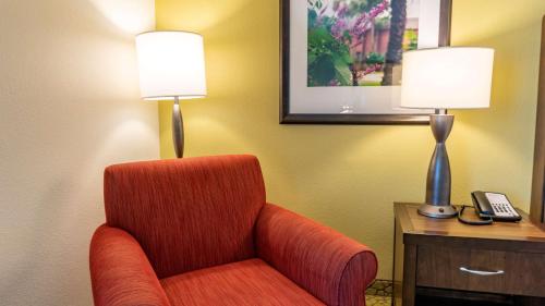 Hilton Garden Inn Orlando East - UCF Area Image