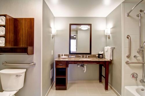 Homewood Suites by Hilton Woodbridge Image