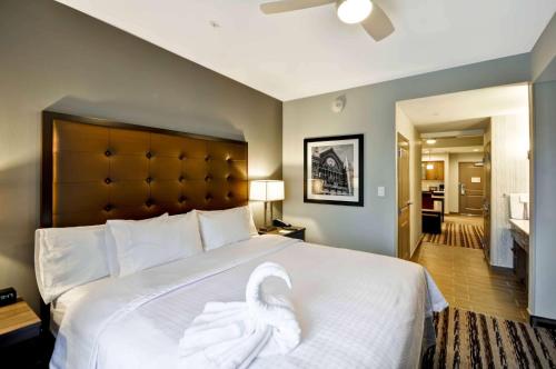 Homewood Suites by Hilton Cincinnati/West Chester Image