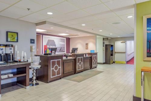 Hampton Inn Tampa International Airport/Westshore Image