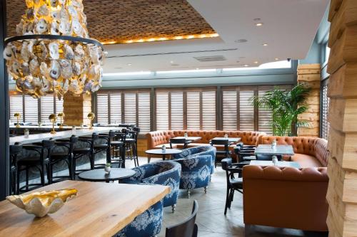 The Sam Houston Hotel, Curio Collection by Hilton Image