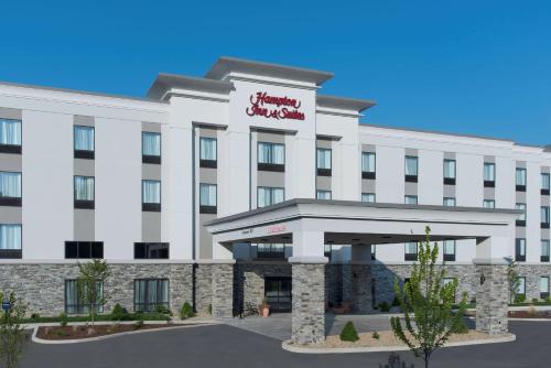 a rendering of the front of the hampton inn suites buffaloountyatown at Hampton Inn and Suites Michigan City in Michigan City