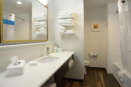 Ванная комната в Hampton Inn & Suites Ponca City
