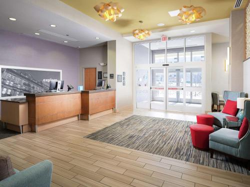 Μια τηλεόραση ή/και κέντρο ψυχαγωγίας στο Hampton Inn Wilmington Downtown
