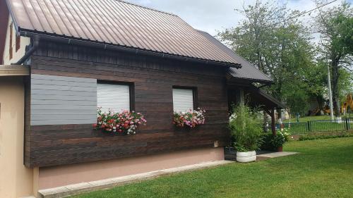 Κήπος έξω από το Holiday Home Dubravka
