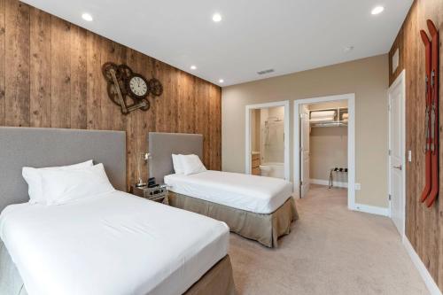 7490 Magic Village new 4 suites near Disney 192 photo 24
