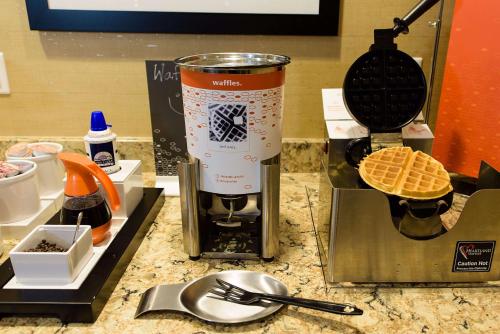 Kemudahan buat kopi dan teh di Hampton Inn Superior Duluth, Wi
