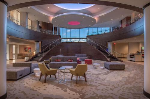 Posezení v ubytování Hilton Garden Inn Dallas At Hurst Conference Center