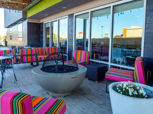 Posezení v ubytování Home2 Suites By Hilton Oklahoma City Nw Expressway