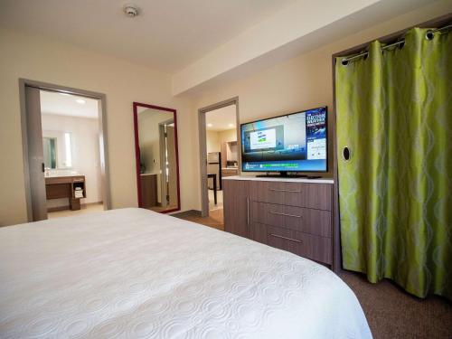 Postel nebo postele na pokoji v ubytování Home2 Suites By Hilton Oklahoma City Nw Expressway