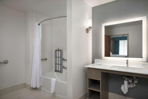 Homewood Suites By Hilton Cincinnati Midtown Image