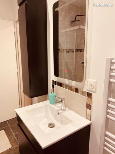 Un baño de Résidence Paul Bert