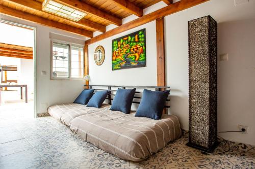Posedenie v ubytovaní Villa Tokio con jacuzzi y piscina privada