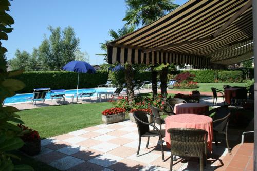 The swimming pool at or close to Hotel Bolero