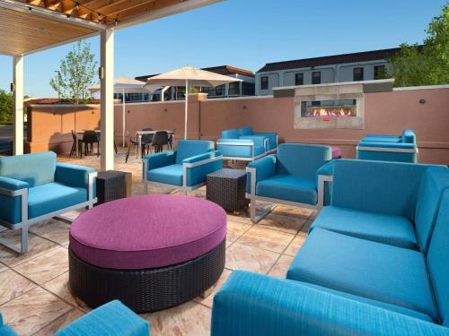 Area soggiorno di Home2 Suites By Hilton Chattanooga Hamilton Place