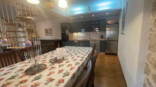 صورة لـ Old stone house VICKO في بودغورا