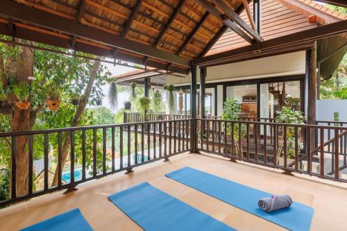 Balkoni atau teres di Baan Suay Villa