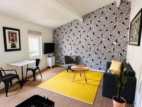Area soggiorno di Bel appartement, Birds, Secteur Boinot - wifi, netflix