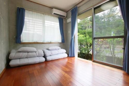 Un lugar para sentarse en Ti-da Gesashi -SEVEN Hotels and Resorts-