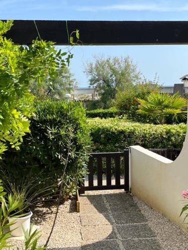 Κήπος έξω από το Spacieux appartement, grande terrasse, accès plage