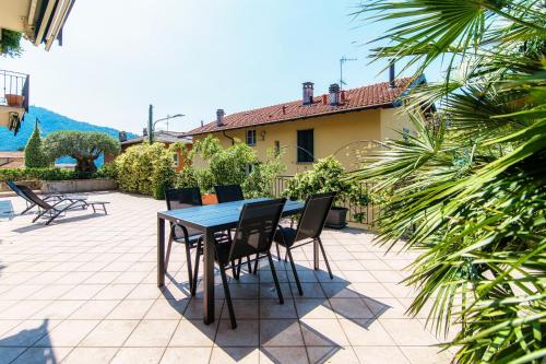 Casa Olivo - flat with sun terrace in Cernobbio