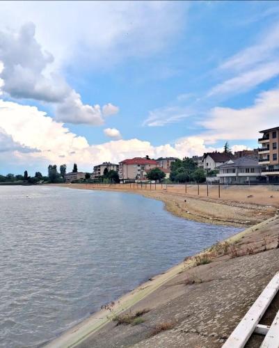 Landskap semula jadi dekat dengan apartmen