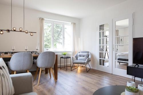 STAYY Bijou Balgrist Premium Apartment near Hospitals - 24h Self Check-in - Parking