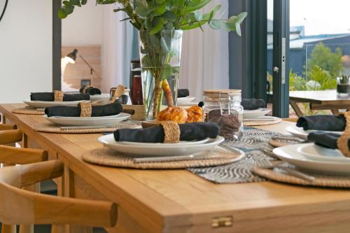 Mad på lejlighedshotellet eller i nærheden