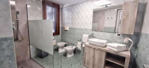 Un baño de Bilocale Gemma