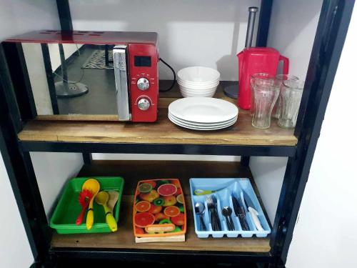Una cocina o zona de cocina en Home From Home
