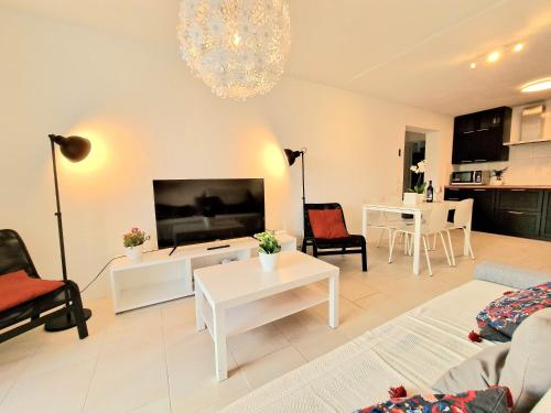 AA Guest - Piscis Mountain View Eco Apartment photo 7