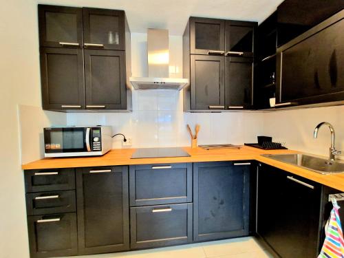 AA Guest - Piscis Mountain View Eco Apartment photo 21