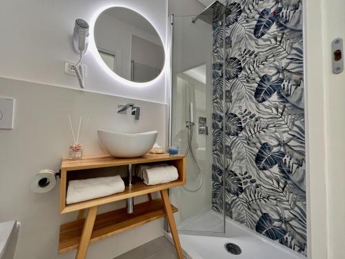 Un baño de Kairos Tropea