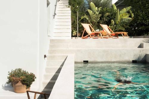 Naousa Villa with pool, garden and view