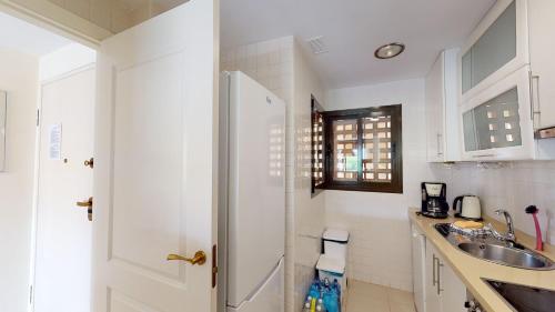 Køkken eller tekøkken på Darsena RodaGolf-A Murcia Holiday Rentals Property