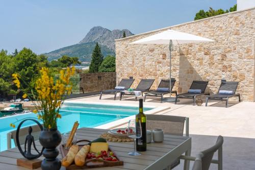 Seafront Villa Nina with 5 en-suite bedrooms