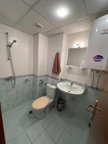 Bilik mandi di Kavarna Paradise Apartments