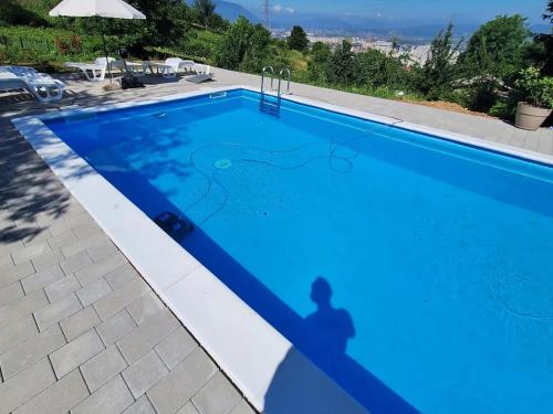 Πισίνα στο ή κοντά στο Bungalovi Lana