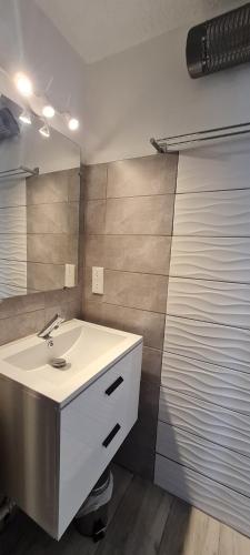 Appartement avec balcon, vue Mer, Piscine, Parking photo 9