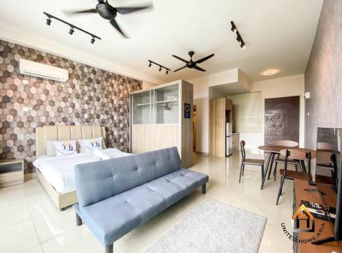 Posezení v ubytování Palazio Serviced Apartments by RR JBcity